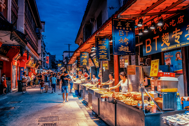 鄭州餐飲店設(shè)計(jì)公司夜經(jīng)濟(jì)餐飲人要怎樣玩(圖1)